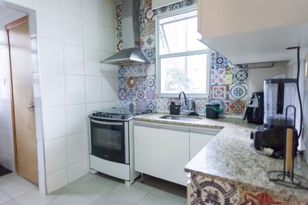 Apartamento para alugar com 130m², 4 quartos e 2 vagas Apartamento para alugar com 130m², 4 quartos e 2 vagasCozinha