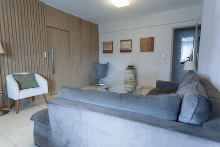 Apartamento para alugar com 130m², 4 quartos e 2 vagas Apartamento para alugar com 130m², 4 quartos e 2 vagasSala de TV