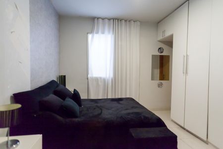Apartamento para alugar com 130m², 4 quartos e 2 vagas Apartamento para alugar com 130m², 4 quartos e 2 vagassuite
