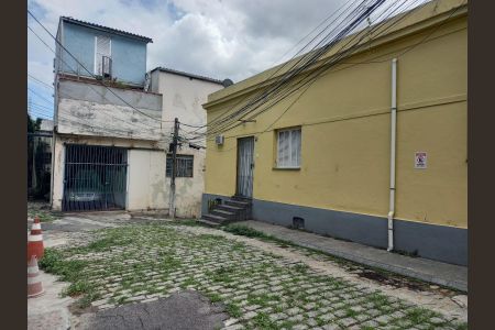 Casa à venda com 80m², 2 quartos e sem vagaEntrada
