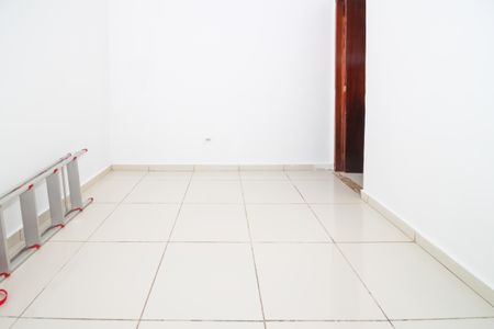 Casa à venda com 80m², 2 quartos e sem vagaSuíte