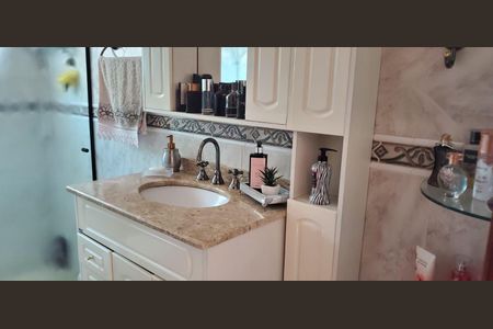 Casa à venda com 3 quartos, 150m² em Vila Alzira, Santo André