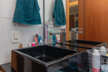 Apartamento à venda com 62m², 2 quartos e 1 vagaBanheiro