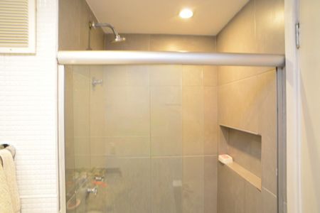 Apartamento à venda com 100m², 2 quartos e 1 vagaBanheiro Social