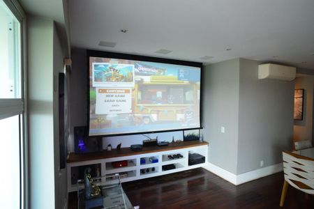 Apartamento à venda com 100m², 2 quartos e 1 vagaSala