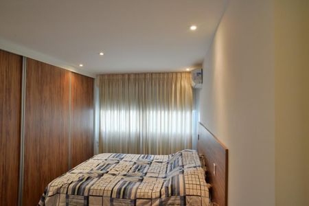 Apartamento à venda com 100m², 2 quartos e 1 vagaSuíte