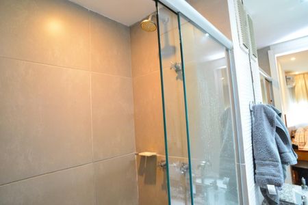 Apartamento à venda com 100m², 2 quartos e 1 vagaBanheiro Suíte