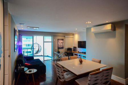 Apartamento à venda com 100m², 2 quartos e 1 vagaSala