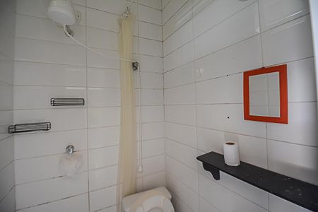 Studio para alugar com 30m², 1 quarto e 1 vaga Studio para alugar com 30m², 1 quarto e 1 vagaBanheiro