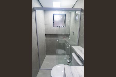 Banheiro de kitnet/studio para alugar com 1 quarto, 30m² em Parque Jabaquara, São Paulo