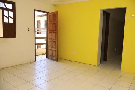 Sala de casa para alugar com 2 quartos, 60m² em Itapuã, Salvador