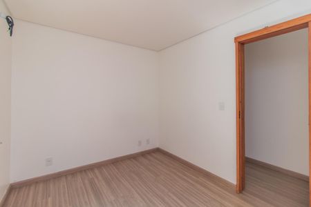 Quarto 1 de apartamento para alugar com 2 quartos, 69m² em Menino Deus, Porto Alegre