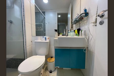Apartamento à venda com 60m², 2 quartos e 1 vaga Apartamento à venda com 60m², 2 quartos e 1 vagaBanheiro da Suíte
