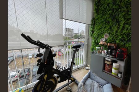 Apartamento à venda com 60m², 2 quartos e 1 vaga Apartamento à venda com 60m², 2 quartos e 1 vagaVaranda