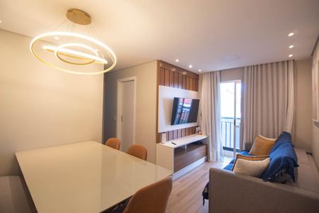 Sala  de apartamento para alugar com 2 quartos, 50m² em Vila Gustavo, São Paulo