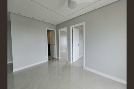 Sala de apartamento para alugar com 2 quartos, 45m² em Quitaúna, Osasco