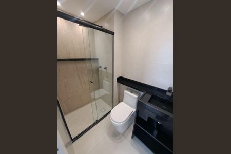 Banheiro de apartamento para alugar com 2 quartos, 45m² em Quitaúna, Osasco