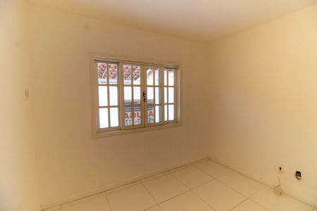 Casa de condomínio para alugar com 189m², 3 quartos e 3 vagasSuíte