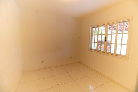 Casa de condomínio para alugar com 189m², 3 quartos e 3 vagasSuíte