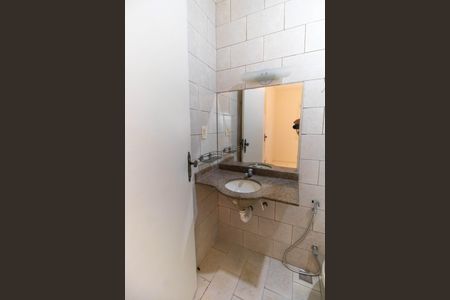 Casa de condomínio para alugar com 189m², 3 quartos e 3 vagasBanheiro da Suíte