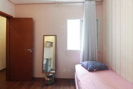 Casa para alugar com 156m², 3 quartos e 3 vagasQuarto 1