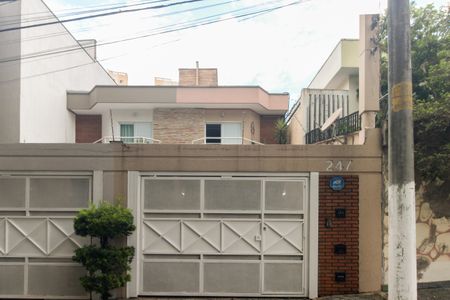 Casa para alugar com 156m², 3 quartos e 3 vagasFachada 