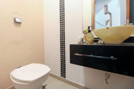 Casa para alugar com 156m², 3 quartos e 3 vagasLavabo 