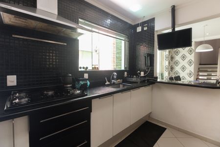 Casa para alugar com 156m², 3 quartos e 3 vagasCozinha 