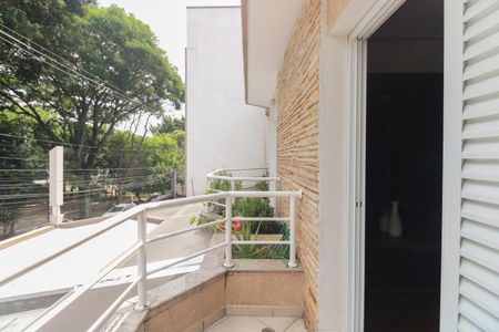 Casa para alugar com 156m², 3 quartos e 3 vagasSuíte - Varanda 