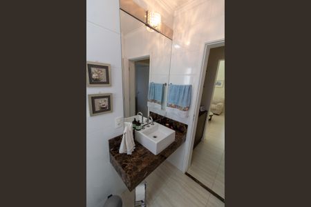 Casa de condomínio à venda com 414m², 3 quartos e 4 vagasLAVABO