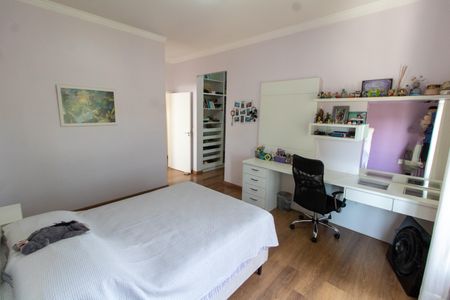 Casa de condomínio à venda com 414m², 3 quartos e 4 vagasSUITE 2