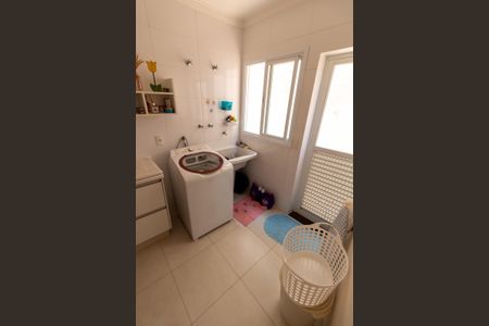 Casa de condomínio à venda com 414m², 3 quartos e 4 vagasÁREA DE SERVIÇO