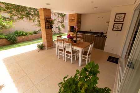 Casa de condomínio à venda com 414m², 3 quartos e 4 vagasÁREA GOURMET