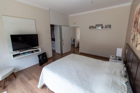 Casa de condomínio à venda com 414m², 3 quartos e 4 vagasSUITE 1