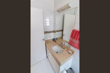 Casa de condomínio à venda com 414m², 3 quartos e 4 vagasBANHEIRO DA SUITE 3