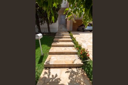 Casa de condomínio à venda com 414m², 3 quartos e 4 vagasFACHADA