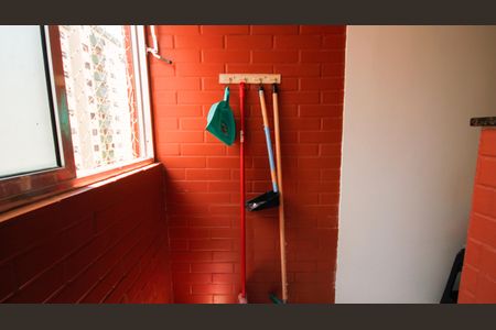 Área de Serviço de apartamento para alugar com 1 quarto, 70m² em Vila Tupi, Praia Grande