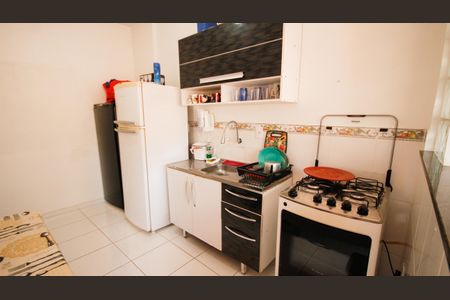 Cozinha de apartamento para alugar com 1 quarto, 70m² em Vila Tupi, Praia Grande