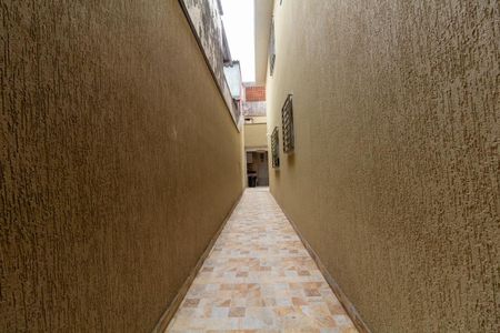 Casa à venda com 135m², 3 quartos e 2 vagas Casa à venda com 135m², 3 quartos e 2 vagasCorredor Externo