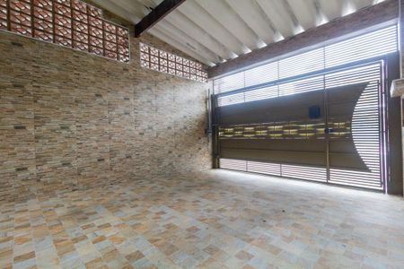 Casa à venda com 135m², 3 quartos e 2 vagas Casa à venda com 135m², 3 quartos e 2 vagasGaragem