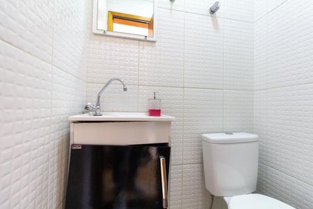 Casa à venda com 135m², 3 quartos e 2 vagas Casa à venda com 135m², 3 quartos e 2 vagasLavabo