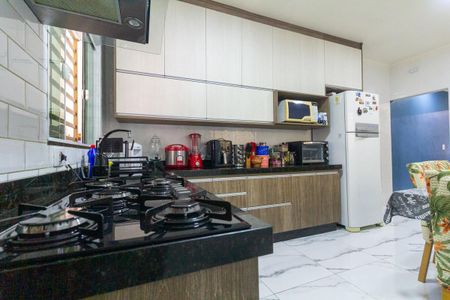 Casa à venda com 135m², 3 quartos e 2 vagas Casa à venda com 135m², 3 quartos e 2 vagasCozinha