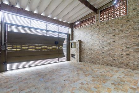 Casa à venda com 135m², 3 quartos e 2 vagas Casa à venda com 135m², 3 quartos e 2 vagasGaragem