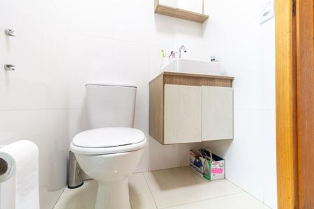 Casa à venda com 135m², 3 quartos e 2 vagas Casa à venda com 135m², 3 quartos e 2 vagasBanheiro 3