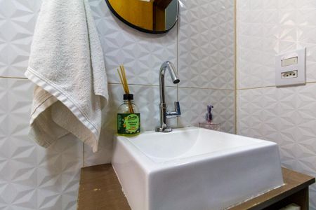 Casa à venda com 135m², 3 quartos e 2 vagas Casa à venda com 135m², 3 quartos e 2 vagasBanheiro 1