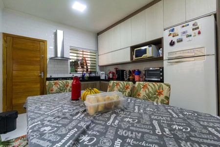 Casa à venda com 135m², 3 quartos e 2 vagas Casa à venda com 135m², 3 quartos e 2 vagasCozinha