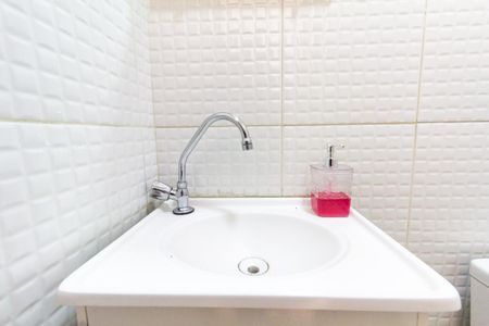 Casa à venda com 135m², 3 quartos e 2 vagas Casa à venda com 135m², 3 quartos e 2 vagasLavabo