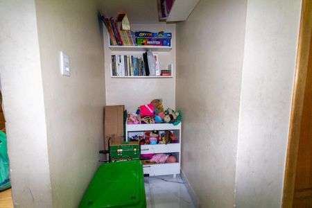 Casa à venda com 135m², 3 quartos e 2 vagas Casa à venda com 135m², 3 quartos e 2 vagasCorredor Interno