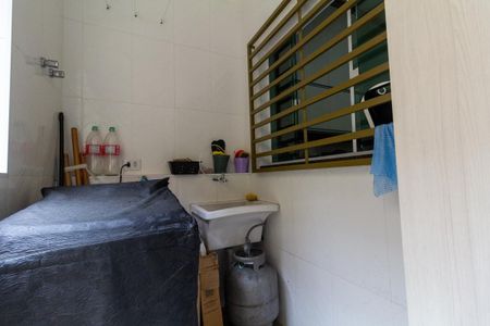 Casa à venda com 135m², 3 quartos e 2 vagas Casa à venda com 135m², 3 quartos e 2 vagasÁrea de Serviço