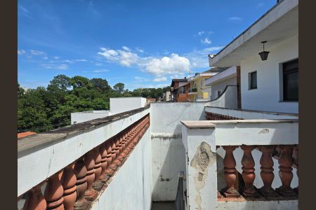 Casa à venda com 350m², 4 quartos e 8 vagasVaranda 